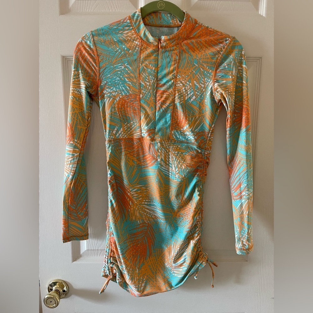 Cabana life longsleeve swim top/Dress • Women’s unsized